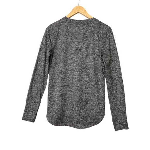 Athleta Womens Uptempo Long Sleeve Shirt Top Size Small Gray Thumb Holes Stretch - Picture 2 of 9